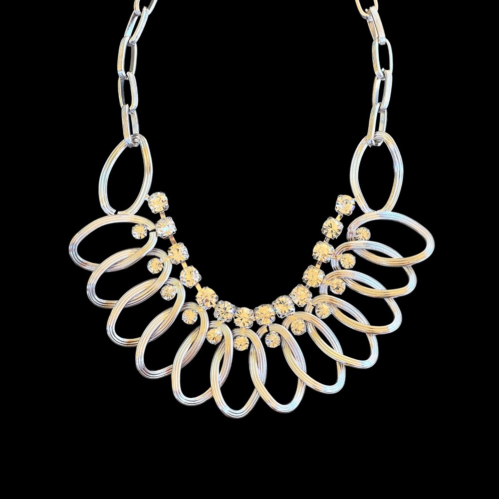 Silver Oval Crystal Handmade Link Necklace - Picture 6 of 9